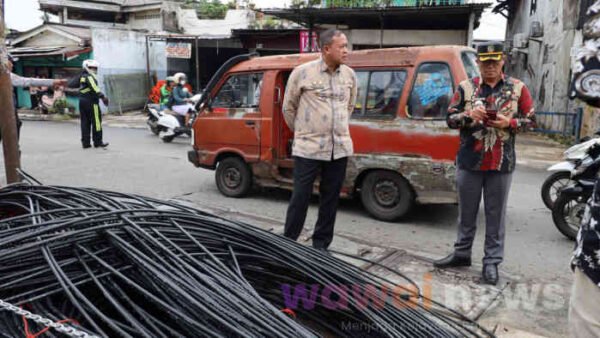 Tri Adhianto Ngamuk Lagi! Galian Fiber Optik Rusak Jalan Pondok Gede, Pemkot Bekasi Ancam Lapor Polisi