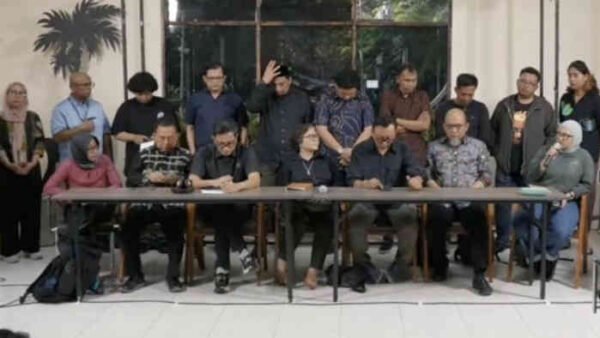 “Air Keras, Hukum Lunak? Skandal Serangan ke Aktivis HAM Uji Nyali Negara dan Transparansi TNI”