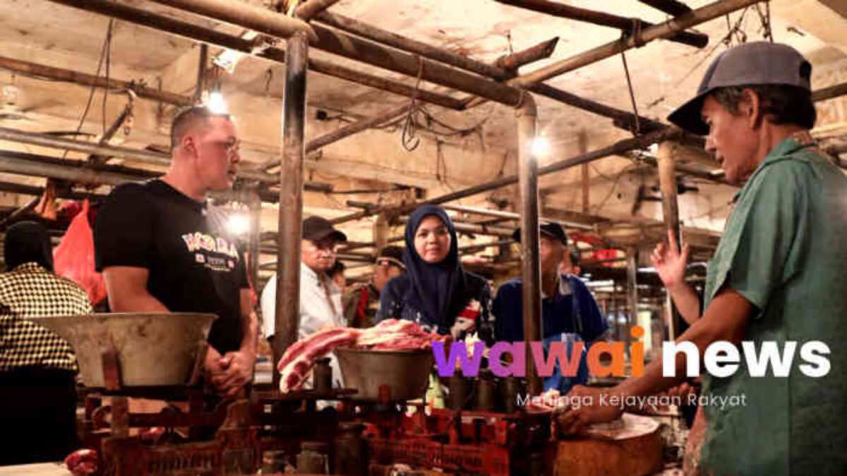 Tri Adhianto Sidak Pasar, Pemkot Bekasi Bergerak Cepat Amankan Pasokan Daging Jelang Lebaran