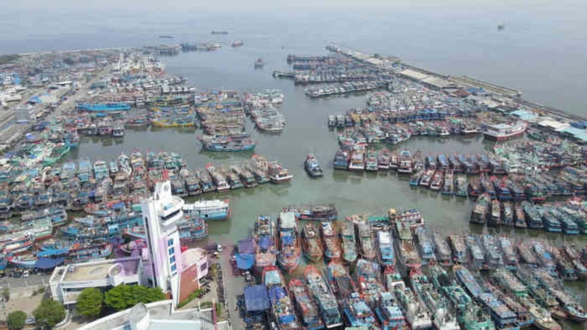 Pelabuhan Ikan Tak Ikut Mudik! KKP Siaga Lebaran 2026, Pastikan Ikan Tetap Mendarat dan Layanan Tetap Jalan