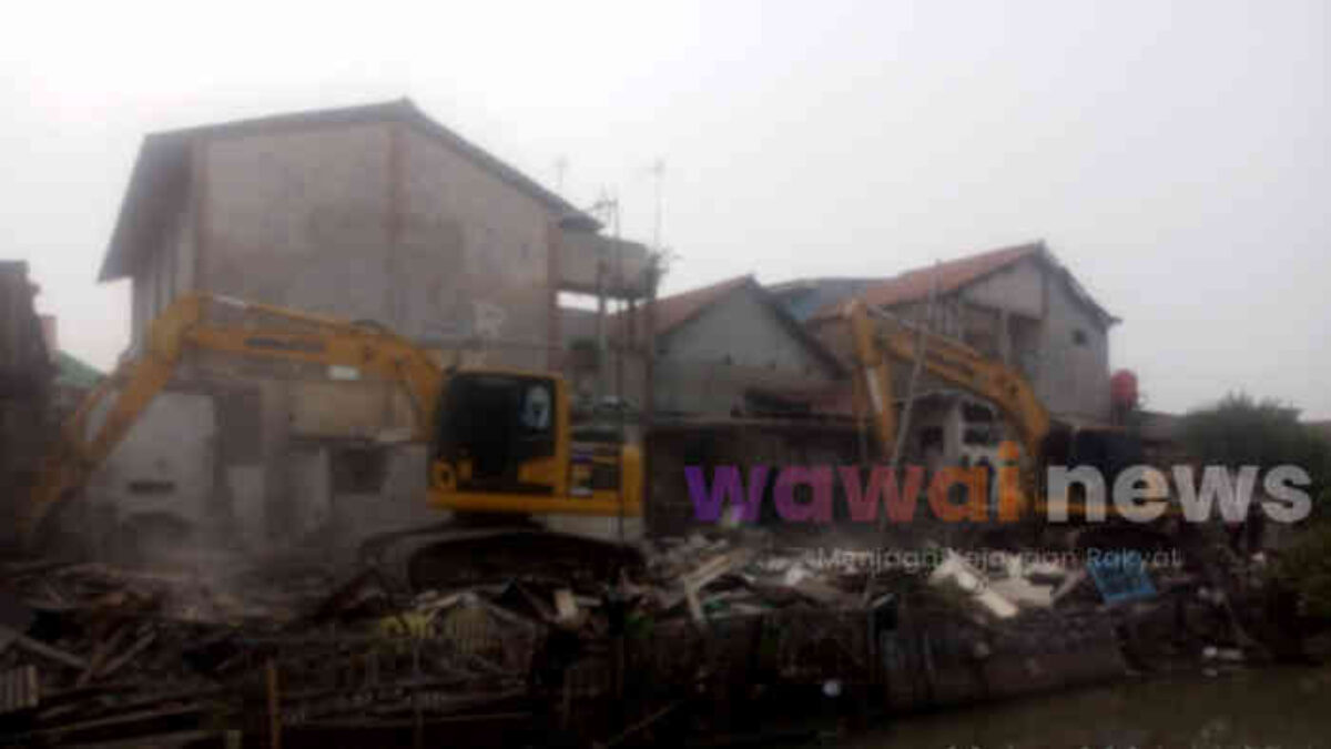 72 Bangunan Liar Dibongkar! Pemkot Bekasi Sapu Bersih Bantaran SS Rawa Baru, Jalan Tembus 12 Meter Dikebut