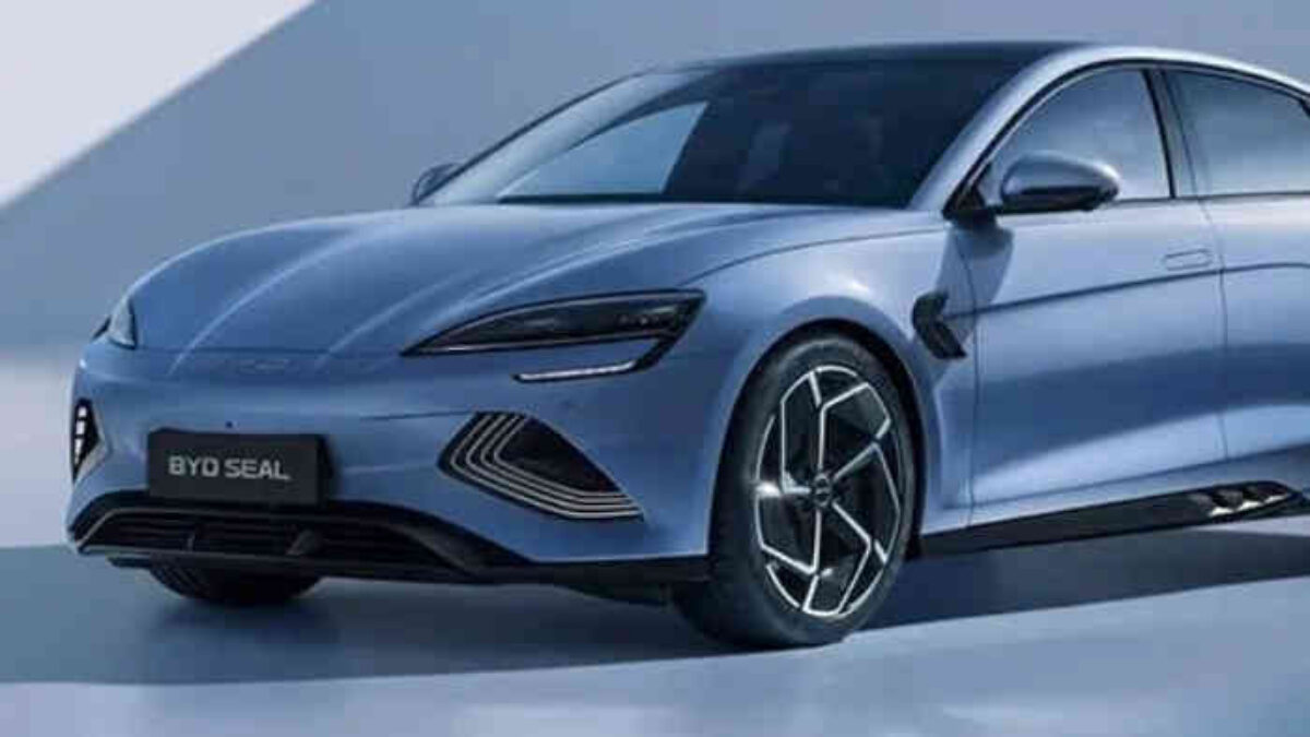 Beli BYD Seal Premium, Dapat ‘Joget’: Akbar Faisal Semprot BYD, Leasing, hingga OJK