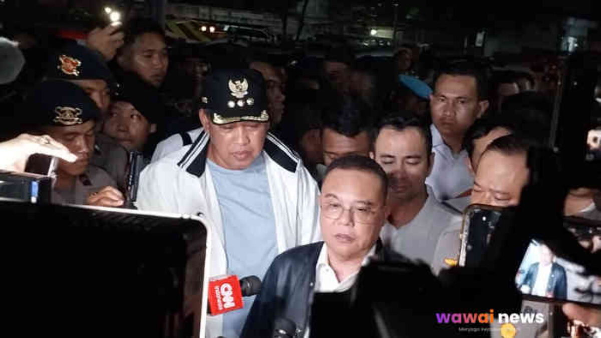 TABRAKAN MAUT DI BEKASI TIMUR: KA Argo Bromo Hantam KRL, Korban Tewas dan Luka Terus Bertambah