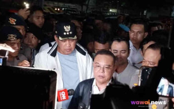 TABRAKAN MAUT DI BEKASI TIMUR: KA Argo Bromo Hantam KRL, Korban Tewas dan Luka Terus Bertambah