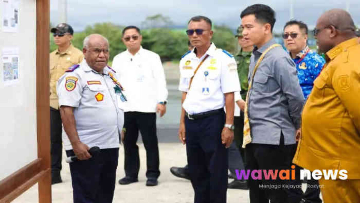 Gibran Sidak Dua Proyek Strategis di Papua Tengah, Soroti Dermaga Sempit hingga Bangunan Cacat Desain