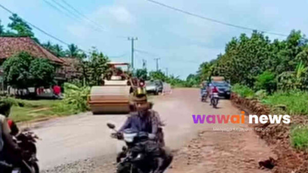 Jalan Jabung-Labuhan Maringgai Rp38,5 M Dimulai, Pejabat Lampung Timur Justru Absen