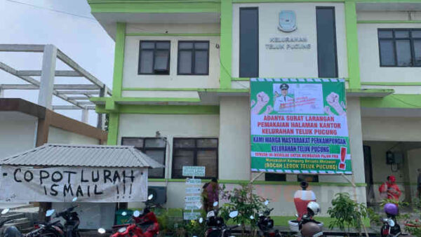 Sardi Minta Lurah Teluk Pucung Dievaluasi Terkait Larangan Penggunaan Halaman Kelurahan