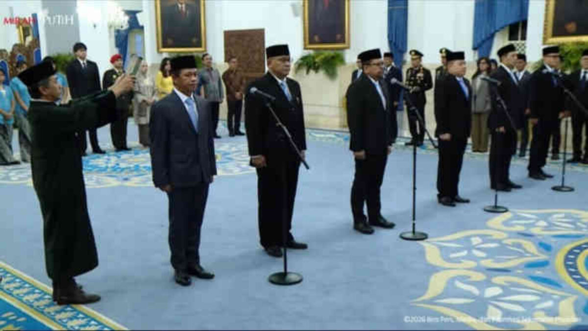 Reshuffle Panas! Ini Profil Lengkap 6 Pejabat Baru Kabinet Prabowo, dari Jenderal hingga Pakar Komunikasi