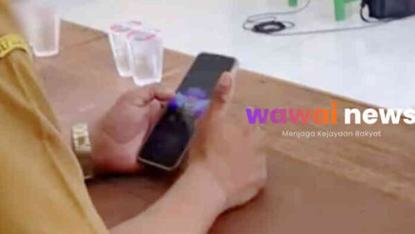 Viral Sekdes Diduga Main Judol Saat Rapat, Warga Bekasi: “Ini Rapat atau Taruhan?”