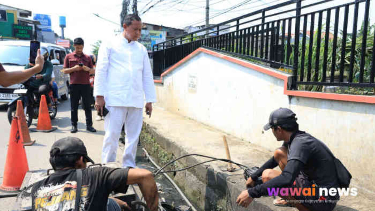 Galian Kabel Ilegal Bikin Macet Parah di Jatiasih, Tri Adhianto Turun Tangan dan Perintahkan Penghentian