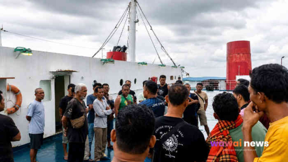 “Rungkat!”: Lima Hari Terapung di Selat Sunda, Penumpang KMP Mutiara Persada III Akhirnya Sandar