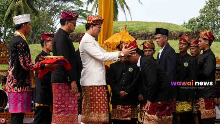 Ratu Darah Putih Kukuhkan Bandar Baru Sekappung Limo Migo, Menjaga Adat Bukan Sekadar Pakai Tanjak, tapi Menjaga Marwah Lampung