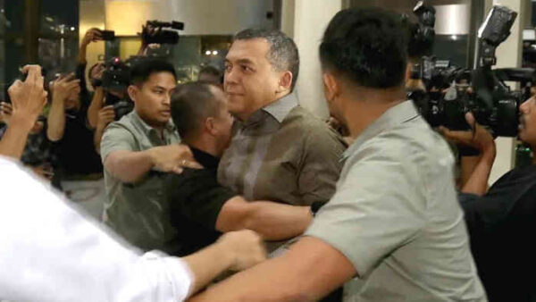 Silmy Karim Datangi KPK Tengah Malam, Ajudan Dorong Wartawan: Dari Bos Baja ke Pusaran Kasus Izin Tinggal WNA