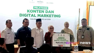Badan Amil Zakat Nasional (BAZNAS) RI resmi memulai program nasional Pelatihan Konten dan Digital Marketing bagi pelaku Usaha Mikro, Kecil, dan Menengah (UMKM) di Asrama Haji Kota Bekasi, Rabu (29/7/2026)