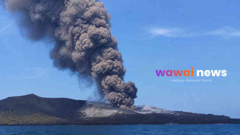 Gunung Anak Krakatau Naik ke Level III Siaga, Kapal Dilarang Dekat! Lampung Waspada Hujan Lebat dan Angin Kencang