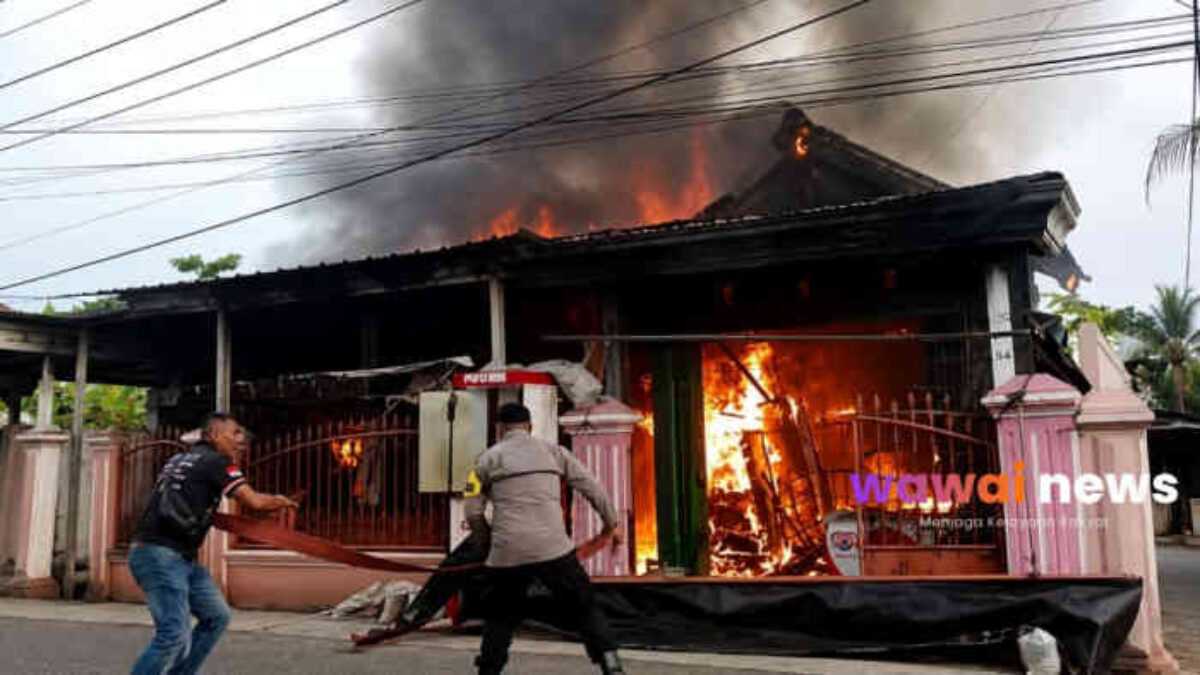 Gegara Pertalite Eceran! Rumah Meledak Dilalap Api, Pemilik Alami Luka Bakar 85 Persen, Kerugian Tembus Rp1 Miliar