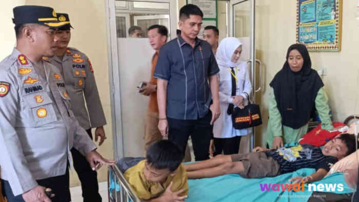 MBG Makan Korban Puluhan Ribu Siswa, DPR Didesak Gunakan Hak Interpelasi: Prabowo Jangan Kebal Kritik