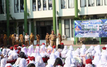 Hari Pertama Sekolah di Bekasi, Wakil Wali Kota Sidak Dua SMP: “Sekolah Harus Siap, Bukan Cuma Cat Tembok yang Baru”